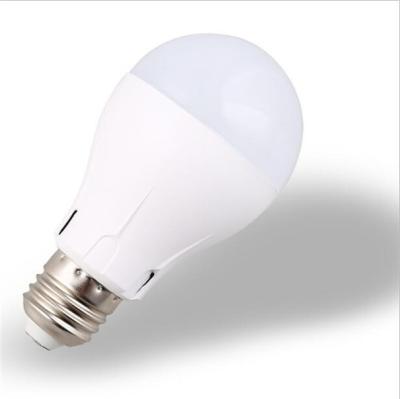 China 5W 7W Aluminum Power Failure Emergency LED Light Bulb E27 B22 Battery Powered Smart Light Bulb for sale