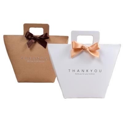 China Customized Gift Food Packaging Bags Candy Kraft Paper Treat Bags Recyclable for sale