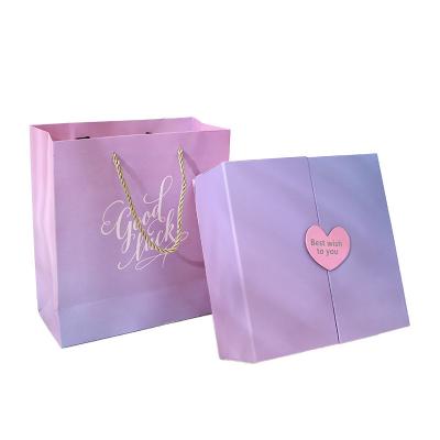 China Renewable Cardboard Necklace Cosmetic Skincare Festival Gift Boxes Packaging Customized for sale