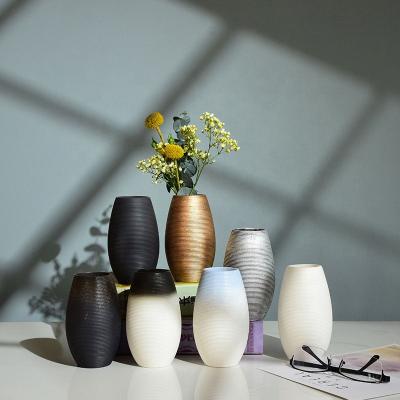 China Minimalist Home Decor Luxury Ceramic Flower Vase Indoor Home Decorations For Bedroom Home for sale