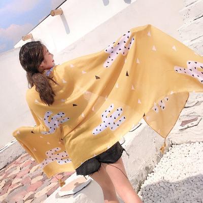 China Hot summer Poncho Women Beach Infinity Scarf 2019New fashion style fashion Amazon sale satin print tassel cactus Poncho for sale