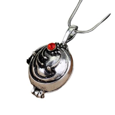 China Vintage FASHIONABLE classic accessory from The Vampire Diaries Vervain with a short matching collarbone necklace for sale