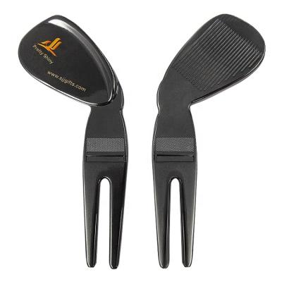 China Durable Custom Logo Design Black Nickle Plated Wedge Golf Digging Tool for sale