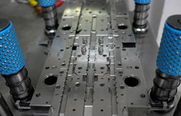 China auto parts stamping die making for sale