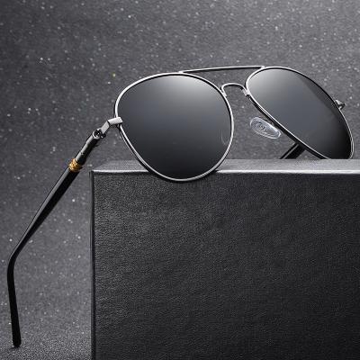 China Fashion Sunglasses Luxury Mens Polarized Sunglasses Driving Sun Glasses For Women Mens Brand Designer Male Vintage Black Pilot Sunglasses UV400 for sale