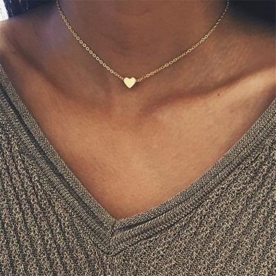 China FASHIONABLE Wholesale Tiny Heart Shape Chain Necklace Women Gold Plated Choker Heart Silver Ethnic Bohemian Necklace for sale