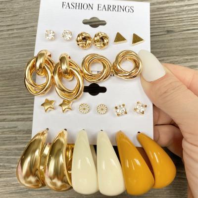 China FASHIONABLE European American resin acrylic circle dangle new creative geometric earrings pearl circle drop earrings set for sale