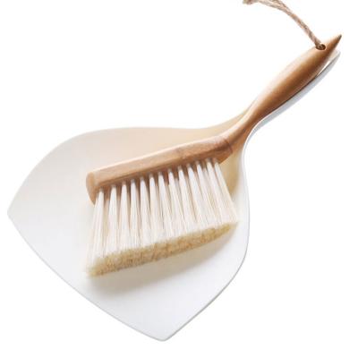 China Household Cleaning Mini Bamboo Broom Dustpan Shovel Field Cleaner Mini Desktop Brooms and Pet Hair Cleaning Brush Keyboard Dustpan Set Small for sale