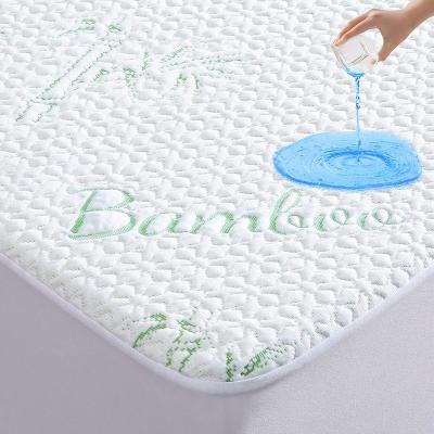 China Waterproof Queen Size Bamboo Mattress Cooling Outdoor Waterproof Protector with TPU for sale