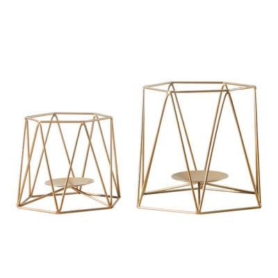 China Creative High Quality Modern Paror Plated Home Garden Decor Wrought Iron Bedroom Table Decorations Ornaments Metal Candle Holder for sale