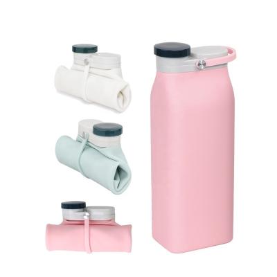 China 2022 New Design Viable Wholesale Portable Folding Free Collapsible Bpa Silicone Bottle Outdoor Sports 600ml for sale