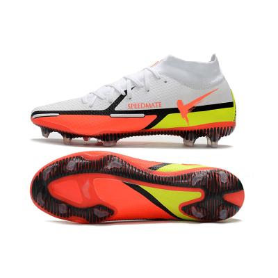 China Fashion\Comfortable\Quality Durable Soccer Boots Designers Sports Shoes Custom World Cup Sports Athlete Footballer Rubber Sneakers for sale