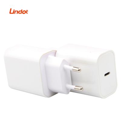 China New Usb Wall Charger Factory Price High Speed ​​Usb Wall Charger 20w Fast Wall Type C Type C for sale