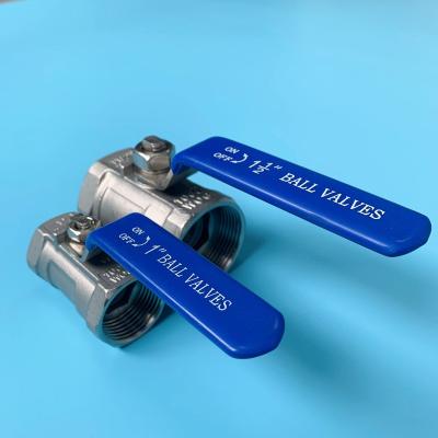 China 316 Stainless Steel CF8M METUC 2PC Female Thread General 1000 Ball Valve With Handle Lock for sale