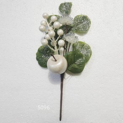 China Fashional Snowed White Berries Cedar Pick Christmas Decoration Wholesale for sale