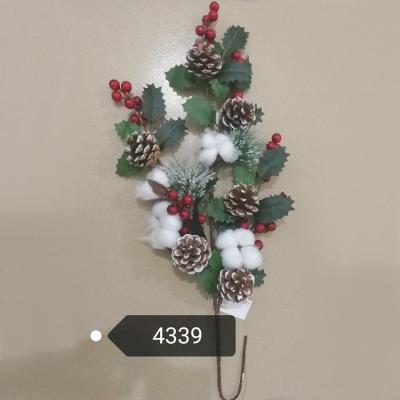 China Fashional Holiday Red Floral Berry Picks Outdoor Ornaments Christmas Holly And Berry Picks Christmas Picks Wholesale for sale