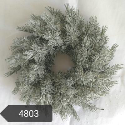 China Fashional Christmas Artificial Large Plain Christmas Garland Rings Door Window and Store Decoration Fashional Thanksgiving Commodities for sale