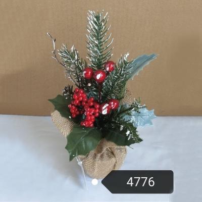 China Fashional Household Christmas Indoor Decoration Supplies Mini Festival Artificial Tree Christmas Tree for sale