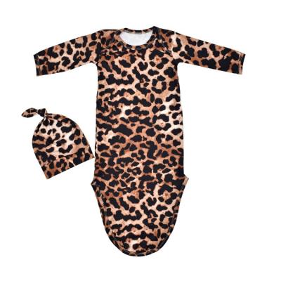 China Breathable Newborn Baby Next Sleeper Newborn Sleeper Breathable Newborn Baby Boy Pajamas Nightgown Sleepwear 2-Piece Home Robe & Hat Set for sale