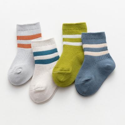 China Antibacterial high quality product selling autumn winter children bumps baby shoes bumps baby bow socks for sale