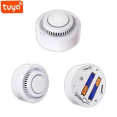 China Tuya APP DC 3V CE Smart 20 Detection Renge Low Power 80 DB Smoke WiFi Tuya Remote Control Smoke Detector zu verkaufen