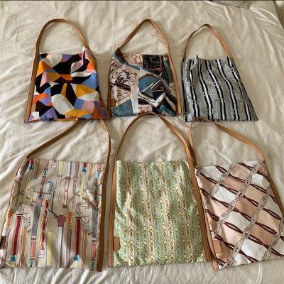 China New Waterproof Women's One-Shoulder Bag Pattern All-match Casual Bag Silk Light Scarf Color Women's Casual Bag for sale