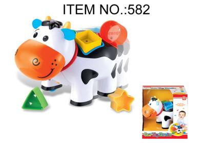 Chine La vache à report d'enfant en bas âge avec la trieuse de forme bloque PCs éducatifs Playset de jouets infantiles de bébé les 5 à vendre