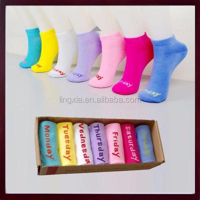 China Sustainable creative novelty bangs daily 7 days week low cut socks for Lady, days of the week socks for girls for sale