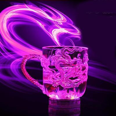 China Instant Unreversed LED Magic Color Changing Dragon Cup Activated Light-Up Beer Mug for sale