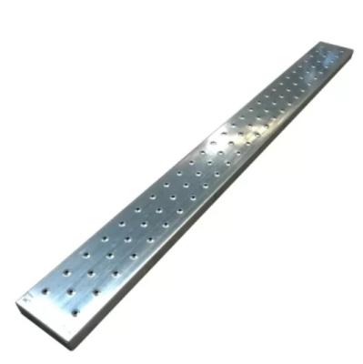 Cina 225x38mm Scaffold Plank Board Scaffold Board in acciaio resistente alla corrosione in vendita