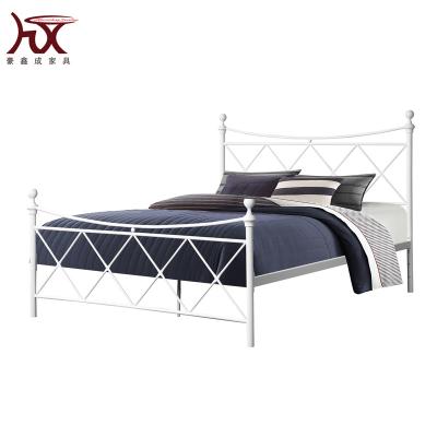 China Latest KD Structure Design White Metal Frame Bedroom Furniture Modern Style Metal Bed for sale