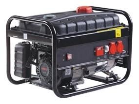 Chine Four Stroke Portable Gasoline Power Generator 2200W 110V/220/230V à vendre