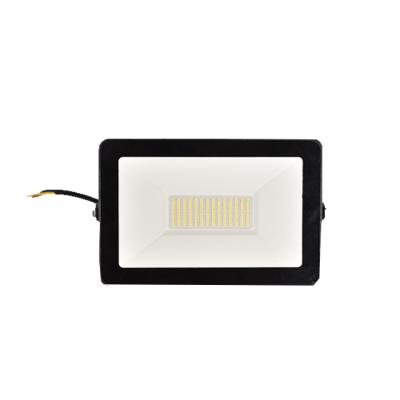 China Tempered Glass Aluminum Cover 100w Good Price Flood Led Light for sale