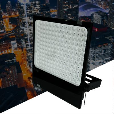 China ROAD Pan American Solar 100w 200w 300w Waterproof Outdoor Flood Lights Stadium Light for Football Stadium Lighting for sale