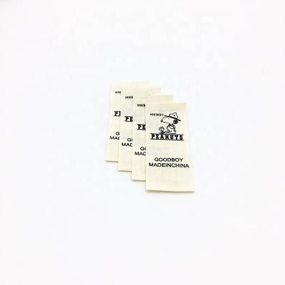 China Sustainable Custom Sewing Labels Apparel Labels And Woven Labels Center Fold Label for sale