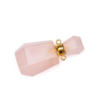 China FASHIONABLE Diffuser Women Essential Oil Aromatherapy Necklace Pendant Natural Stone Pendant Necklace for sale