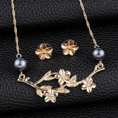 China Wholesale Round Black Polynesian Turtle Gold Plated Hawaiian Jewelry Earring Cring Cocos Plant Leaf Bead Sets for sale