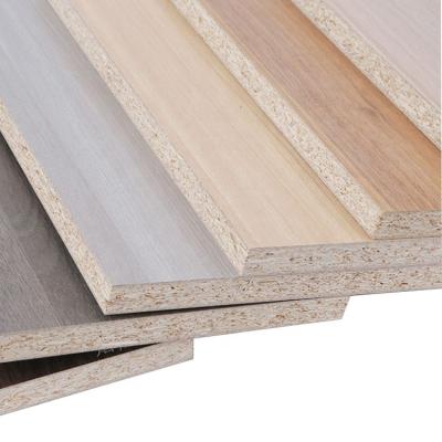 China Traditional Double Sides Smooth Faced Melamine Veneer Chipboard Flakeboards Particle Board MDP Supplier for sale