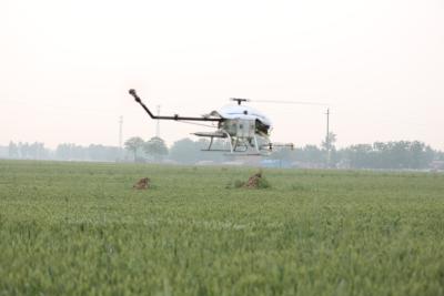 China Helicopter Agricultural Spraying with 20 Kilogram Payload Self Programmed Capacity for sale