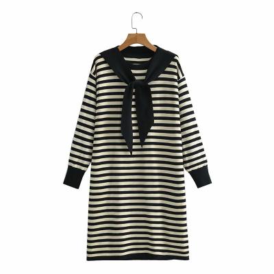 China 2021 Summer Good Quality Fashion Design Crewneck Sweater Women Anti-static Stylish T-shirt Loose Striped Dress for sale