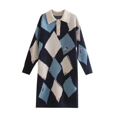 China Autumn New Retro European Anti-Static Contrast Color Plaid Girl Straight Women's Long Sleeve Sweater Dresses for sale