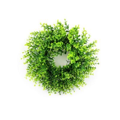 China Realistic Artificial Green Leaves Braid Boxwood Wreath Farmhouse Greenery Leaf Wreath for Front Door Windows Hanging for sale