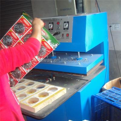 China 2pcs/card Package Plastic Plastic Spiral Scrubber Ball Blister Cleaning Packaging Making Machine for sale