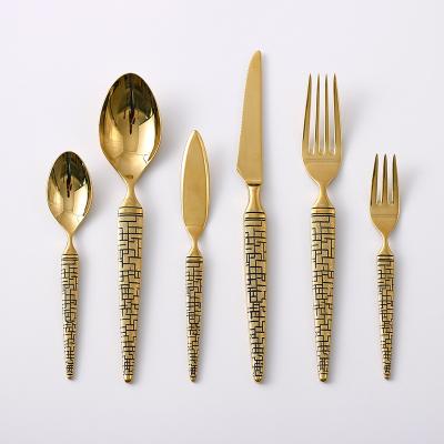 China Royal Viable 304 Stainless Steel Spoon Fork and Knife Silverware Wedding Flatware Luxury Gold Plated Cutlery Set for sale