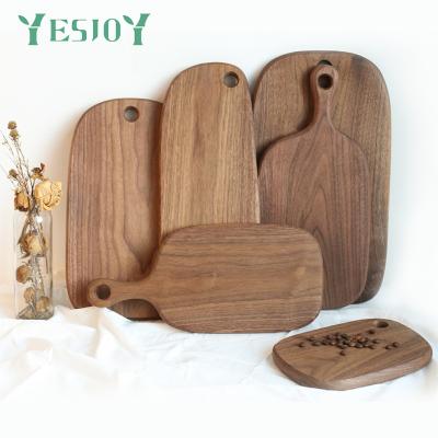 China Sustainable Whole Wood Pizza Steak , Bread Board Vegetables Fruit Black Walnut Chopper for sale