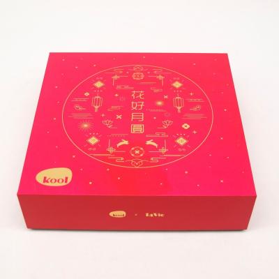 China OEM Recyclable Vintage Embossing Rigid Boxes Recyclable Packaging Box For Gift for sale