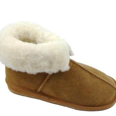 China CUSHIONING New Design Luxury Fur Waterproof Sheepskin Lining Cheap Winter Kids Snow Boots for sale