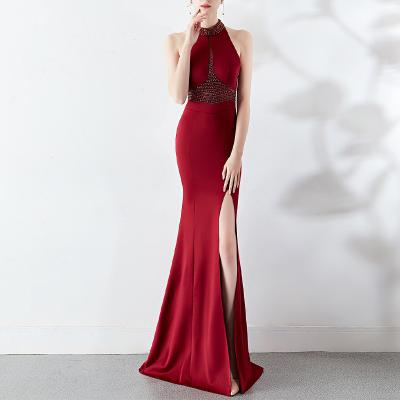 China 2022 Unique High Quality Italian Fishtail Banquet Halter Long Fashion Anti-wrinkle OEM Drops Wedding Party Dress for sale