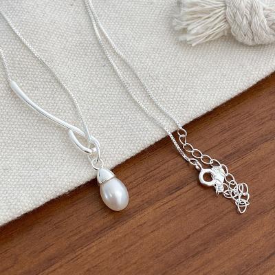 China FASHIONABLE High Quality 925 Sterling Silver Fresh Water Pearl Necklace Jewelry With Simple Pearl Necklaces for sale