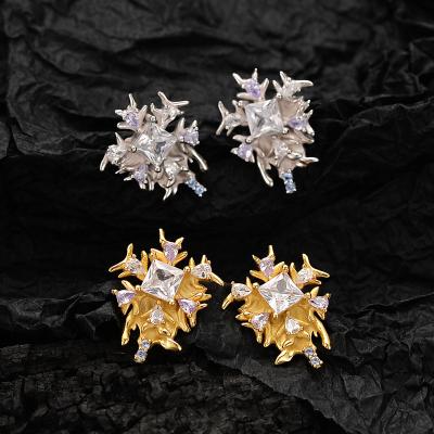 China Newest 925 Sterling Silver Fashion Trendy Chic Snowflake Stud Earrings Hypoallergenic Designer Earrings For Women for sale